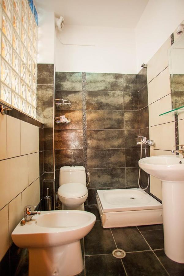 Royal Hotel Voskopoja Kültér fotó